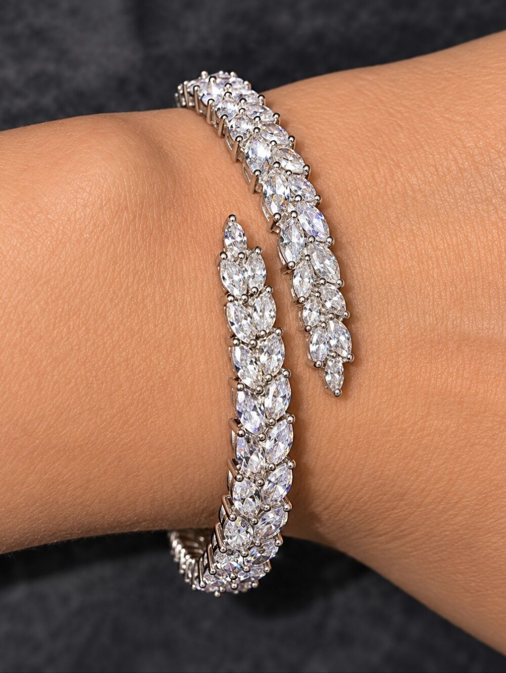 22kwgp Dubai Silver Clear Crystal Wrap Bracelet